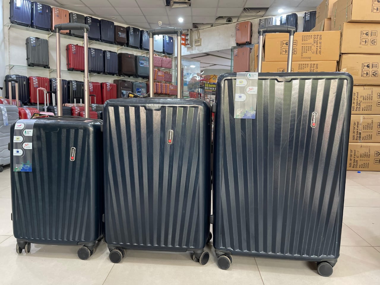 Premium Travel Bags Set (3 Pieces) – Sizes 20, 24 & 28 | Stylish, Spacious & Durable